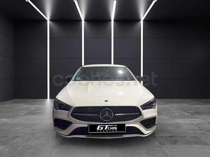 Usado Mercedes CLA220 Shooting Brake 190 CV (139 kW) 2023 Blanco Familiar