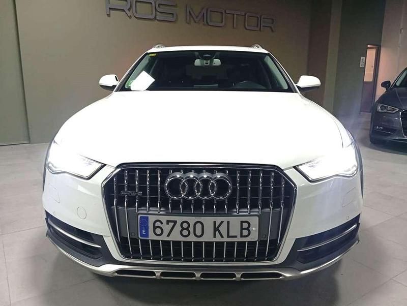 Usado Audi A6 Allroad Ambiente 218 CV (160 kW) 2018 Blanco Familiar