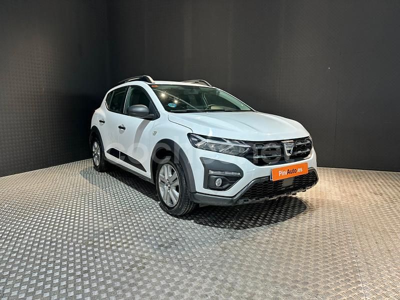 Usado Dacia Sandero Essentiel 101 CV (74 kW) 2021 Blanco Berlina