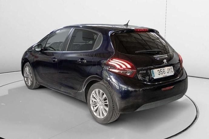 Usado Peugeot 208 Style 82 CV (60 kW) 2017 Utilitario