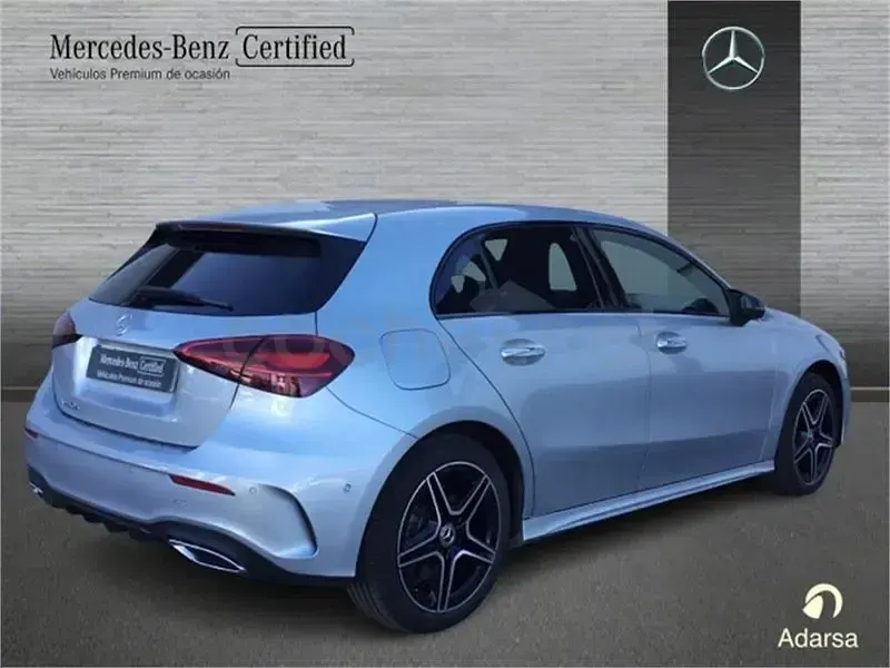 Usado Mercedes A250 218 CV (160 kW) 2025 Gris / plata Berlina