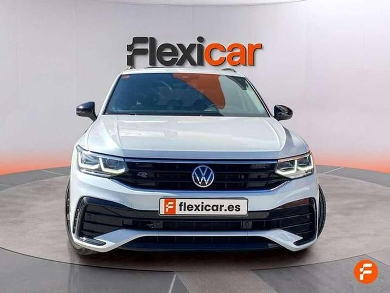 Usado VW Tiguan R-line 150 CV (110 kW) 2021 Blanco SUV