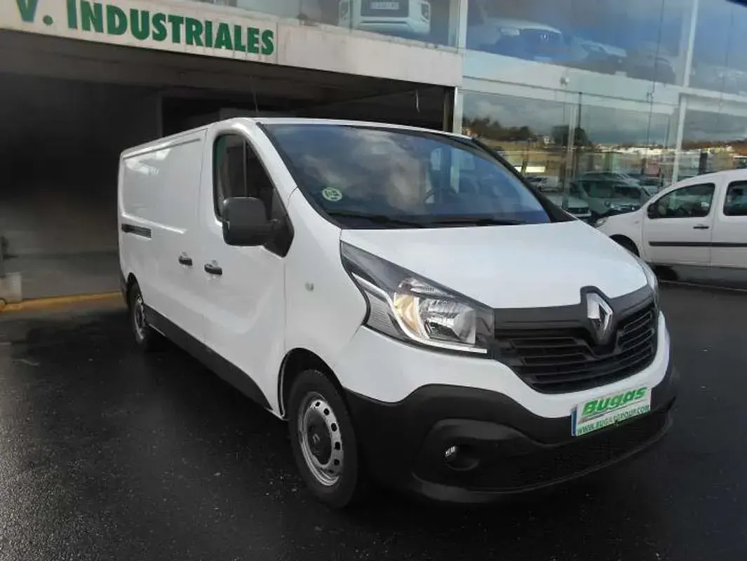 Usado Renault Trafic 116 CV (85 kW) 2016 Monovolumen