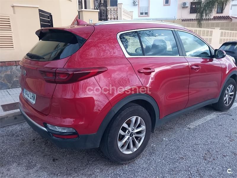 Usado Kia Sportage 132 CV (97 kW) 2020 Rojo SUV