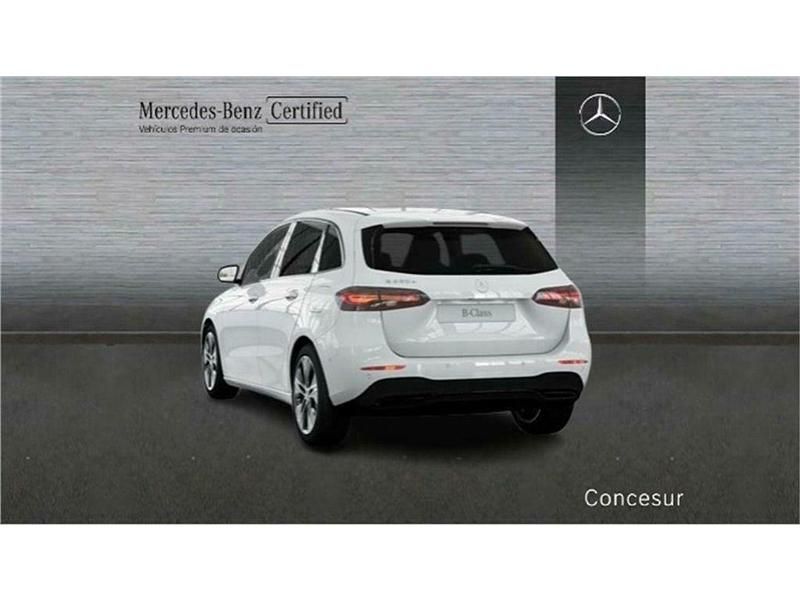Usado Mercedes B250e 218 CV (160 kW) 2024 Blanco Monovolumen