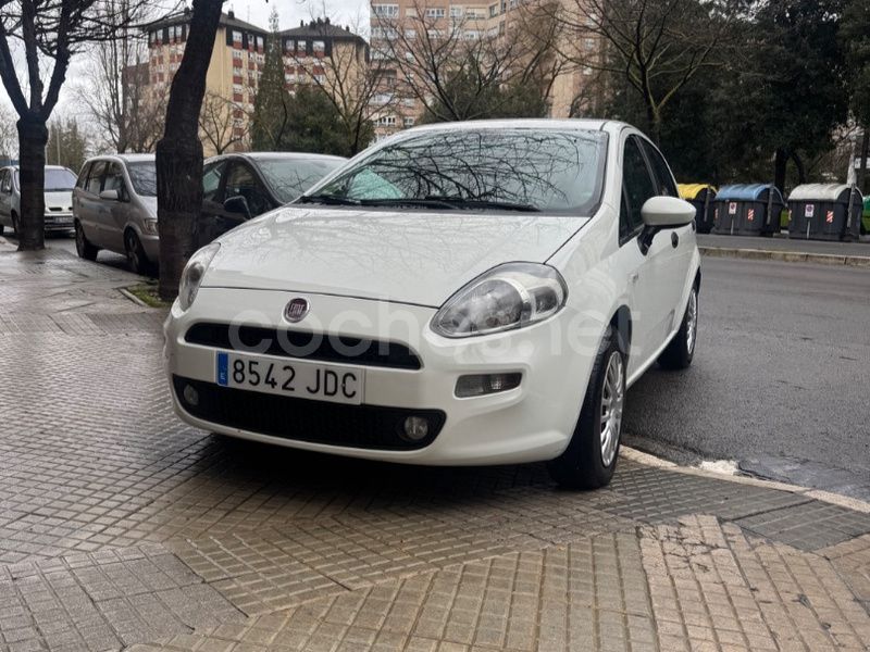 Blanco Usado 2015 Fiat Punto Easy Utilitario | 5900 € (Precio justo) - Imagen 1/4