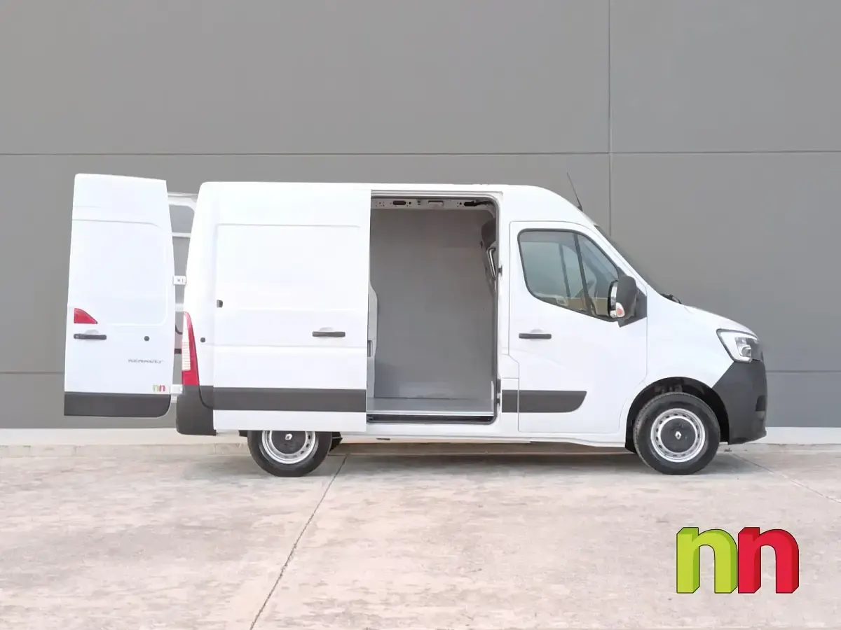 Usado Renault Master 135 CV (99 kW) 2020 Blanco Monovolumen