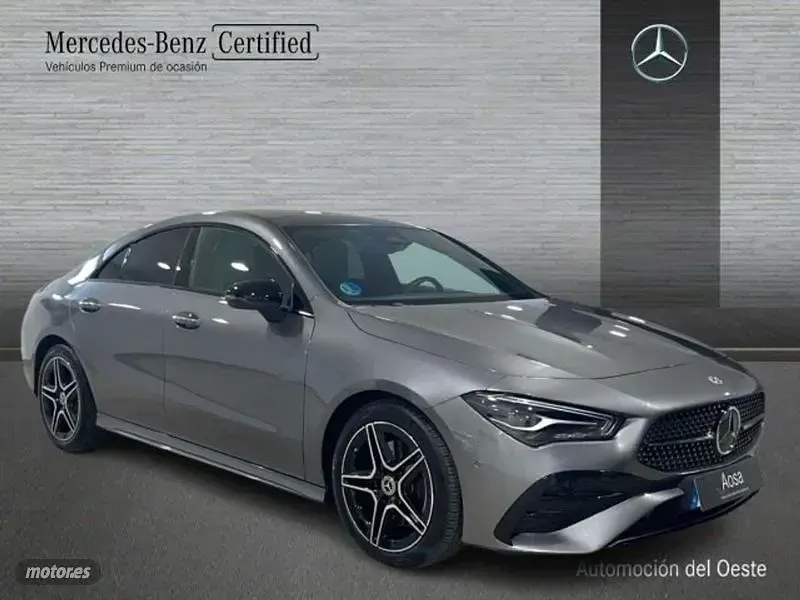 Usado Mercedes CLA200 163 CV (119 kW) 2024 Gris Coupe