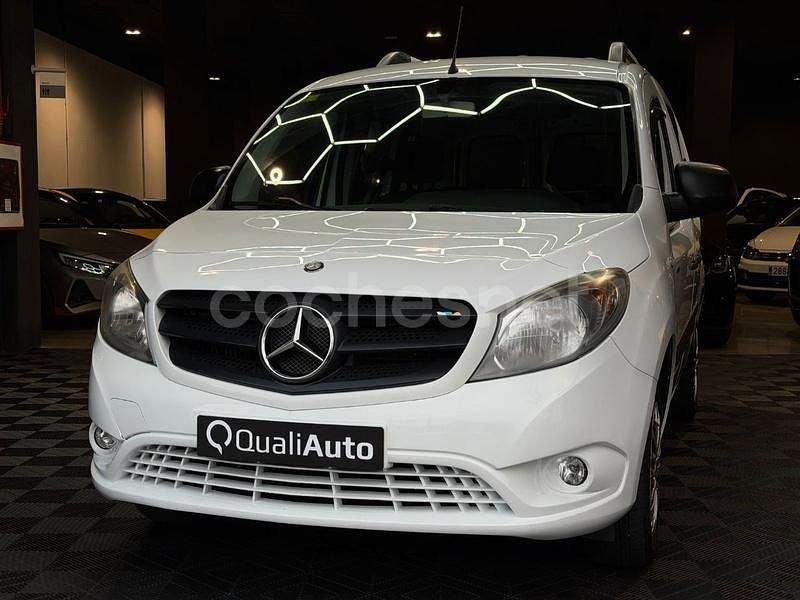 Usado Mercedes Citan 109 90 CV (66 kW) 2017 Gris / plata Familiar