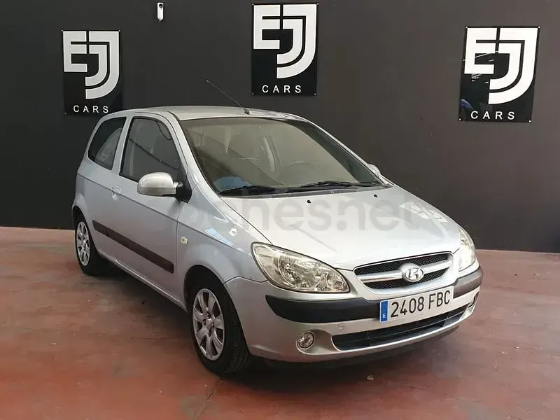 Usado Hyundai Getz 66 CV (48 kW) 2006 Gris / plata Utilitario