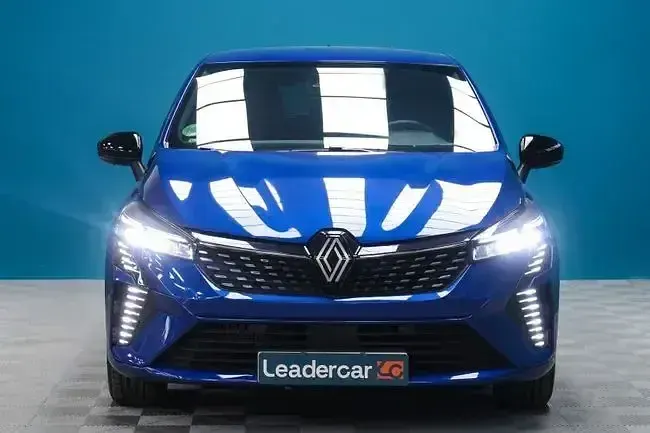 Usado Renault Clio V Techno 91 CV (66 kW) 2025 Azul Berlina