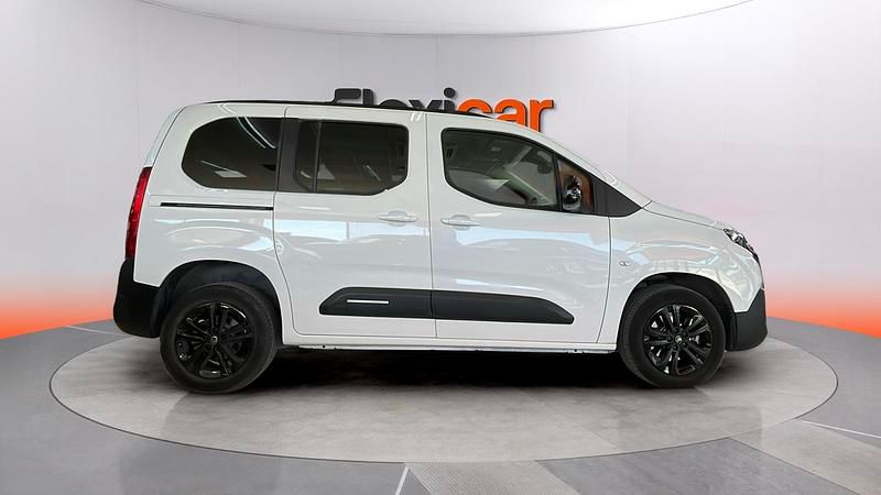 Usado Citroën Berlingo Shine 131 CV (96 kW) 2024 Blanco Monovolumen