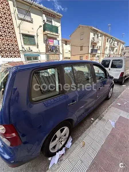 Usado VW Touran Advance 140 CV (102 kW) 2007 Azul Monovolumen