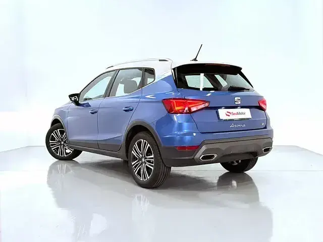 Usado Seat Arona FR 116 CV (85 kW) 2025 Azul SUV