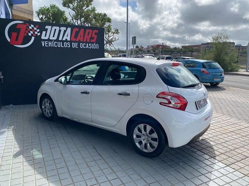 Usado Peugeot 208 Access 75 CV (55 kW) 2017 Blanco Utilitario