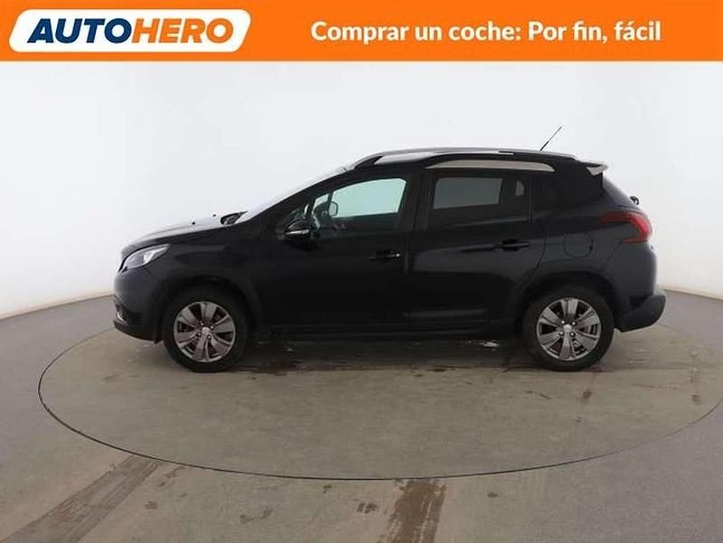 Usado Peugeot 2008 Signature Sky 82 CV (60 kW) 2019 Negro SUV