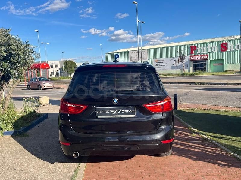 Usado BMW 218 Comfort Edition 150 CV (110 kW) 2018 Negro Familiar