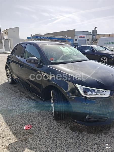 Usado Audi A1 Sportback Attraction 125 CV (91 kW) 2018 Negro Utilitario
