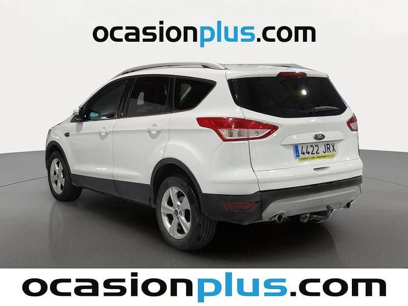 Usado Ford Kuga Trend 120 CV (88 kW) 2016 Blanco SUV
