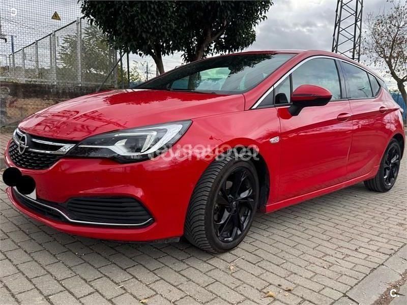 Rojo Usado 2019 Opel Astra Berlina | 12.700 € (Un poco caro) - Imagen 1/4