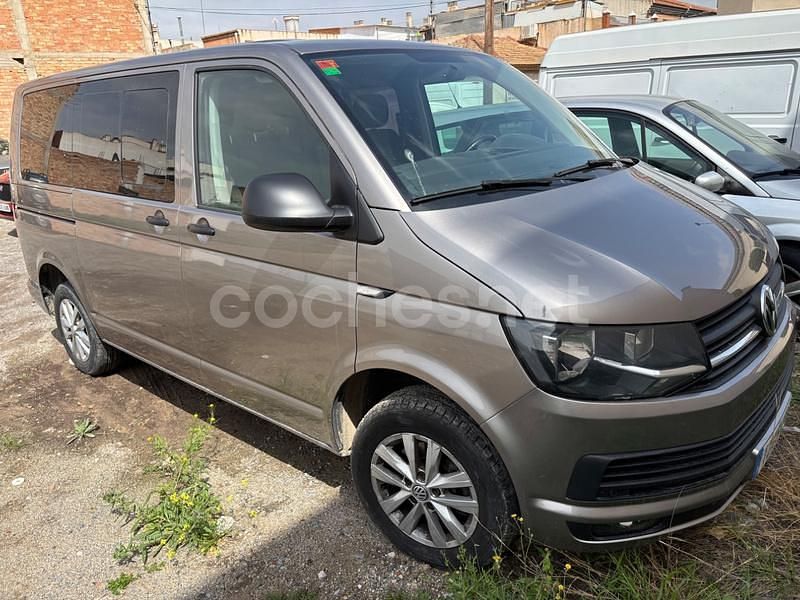 Usado VW Caravelle Trendline 150 CV (110 kW) 2017 Beige Monovolumen
