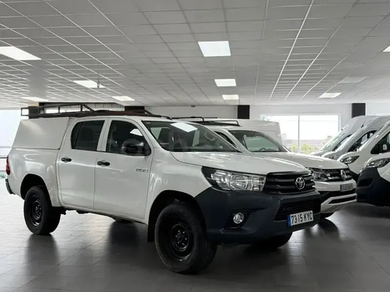 Usado Toyota HiLux 150 CV (110 kW) 2019 Blanco Pickup/Camioneta