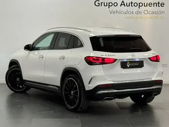 Używany Mercedes GLA200 AMG 150 KM (110 kW) 2021 Biały SUV