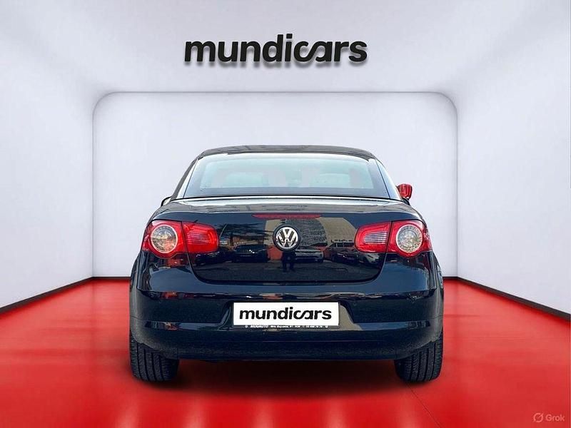 Usado VW Eos 140 CV (102 kW) 2006 Negro Descapotable