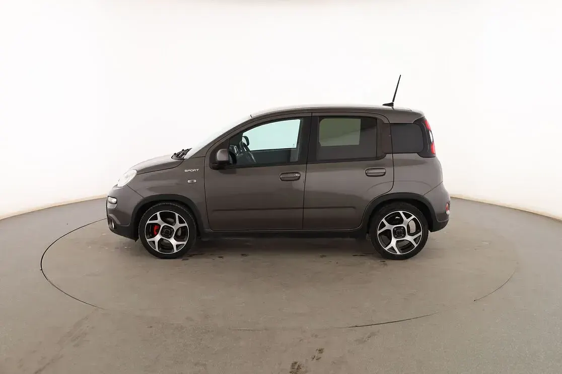 Usado Fiat Panda Sport 70 CV (51 kW) 2021 Gris Utilitario