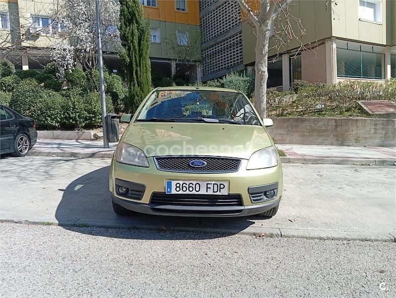 Usado Ford C-MAX Trend 109 CV (80 kW) 2006 Amarillo Monovolumen