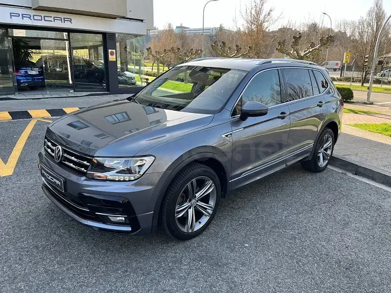Usado VW Tiguan Advance 150 CV (110 kW) 2020 Gris / plata SUV