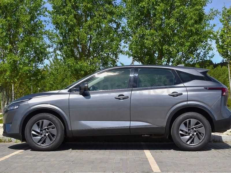Usado Nissan Qashqai Acenta 158 CV (116 kW) 2021 Gris / plata SUV