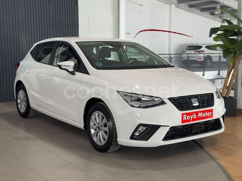 Usado Seat Ibiza Style 110 HP (80 kW) 2023 Branco Sedan