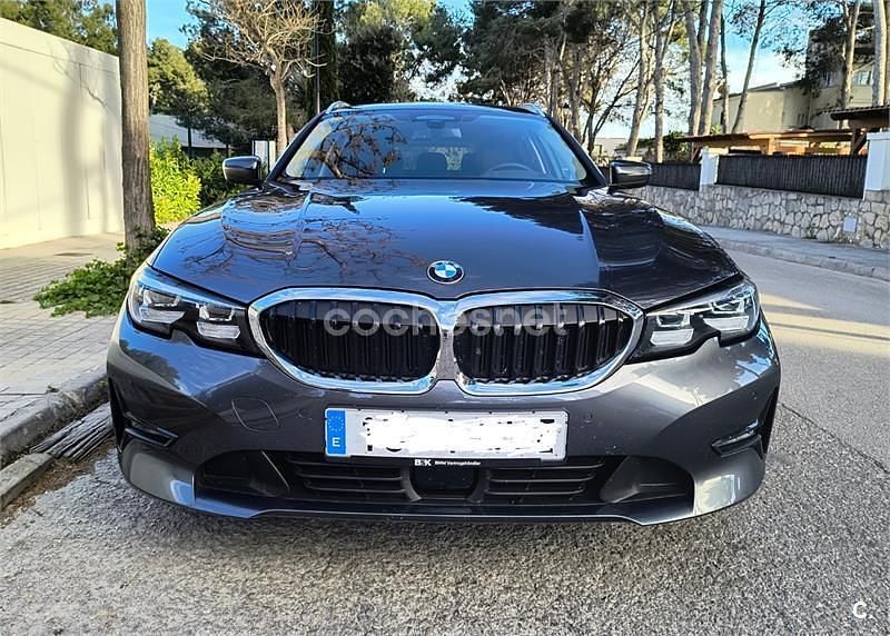 Usado BMW 330e 292 CV (214 kW) 2021 Gris / plata Familiar