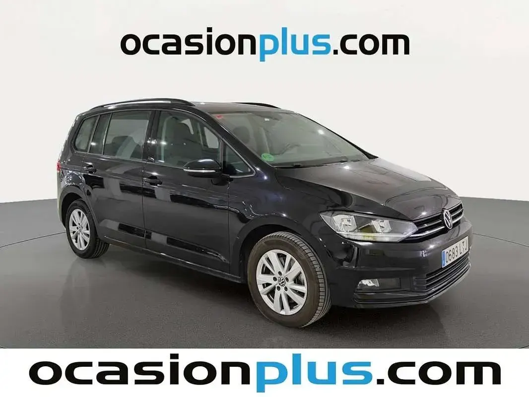 Usado VW Touran Business 122 CV (89 kW) 2021 Negro Monovolumen