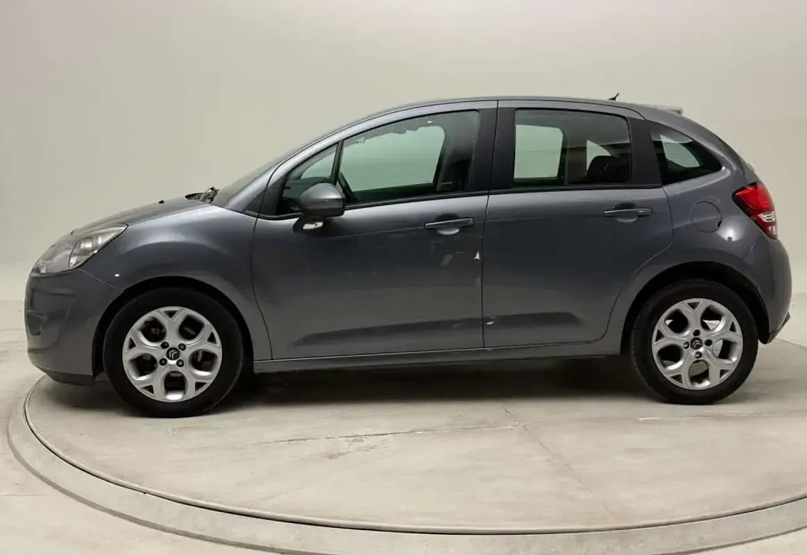 Usado Citroën C3 Exclusive 90 CV (66 kW) 2010 Gris Utilitario