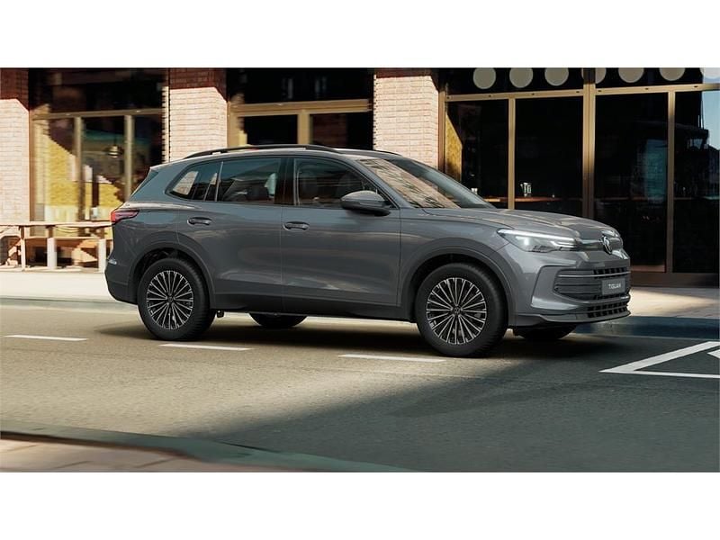 Nuevo VW Tiguan Match 150 CV (110 kW) 2025 Gris delfin SUV