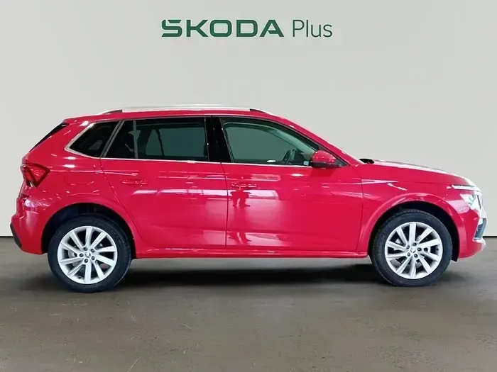 Usado Skoda Kamiq Selection 115 CV (84 kW) 2024 Rojo SUV