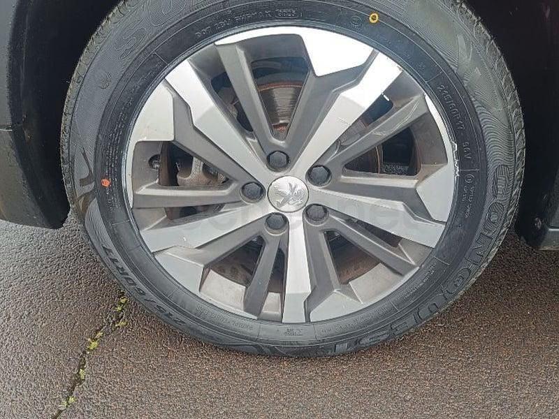 Usado Peugeot Rifter Active 75 CV (55 kW) 2019 Granate Monovolumen