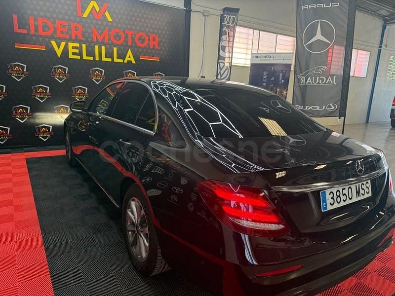 Usado Mercedes E220 194 CV (142 kW) 2018 Negro Berlina