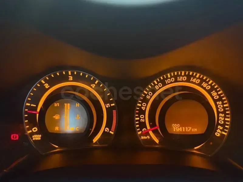 Usado Toyota Auris Sol 126 CV (92 kW) 2007 Gris / plata Utilitario