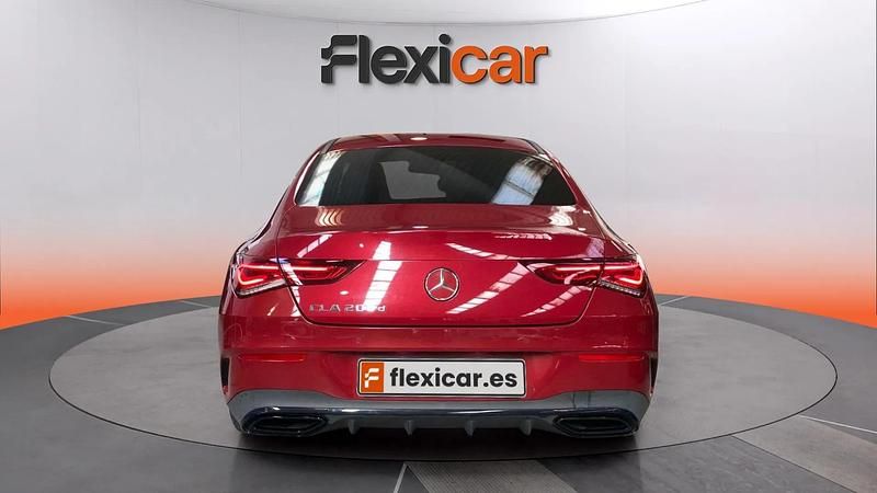 Usado Mercedes CLA200 150 CV (110 kW) 2021 Burdeos Coupe