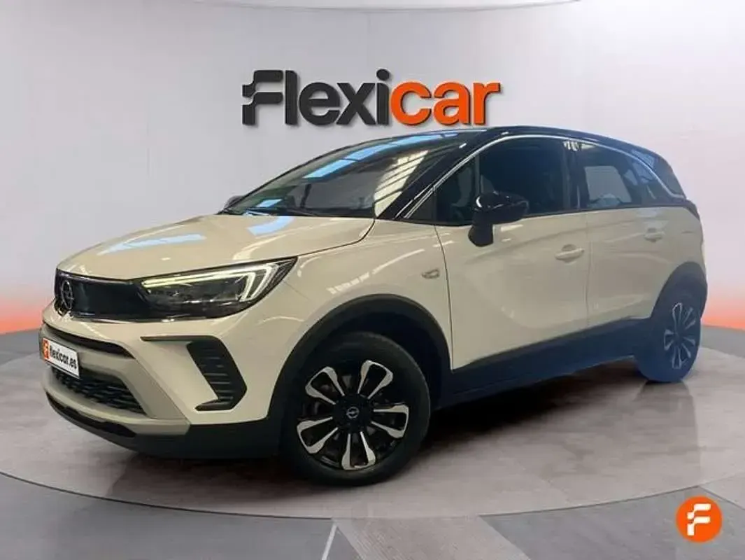 Usado Opel Crossland Elegance 110 CV (80 kW) 2024 Blanco SUV