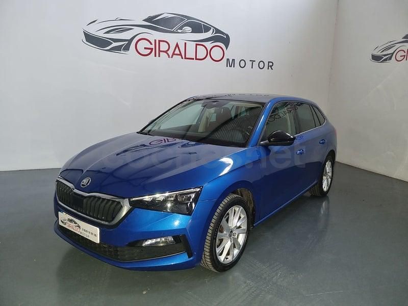 Usado Skoda Scala Sport 115 CV (84 kW) 2019 Azul Utilitario