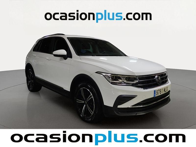 Usado VW Tiguan Life 245 CV (180 kW) 2023 Blanco SUV