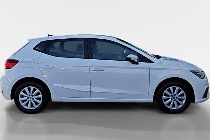 Usado Seat Ibiza Style 110 CV (80 kW) 2023 Blanco Berlina