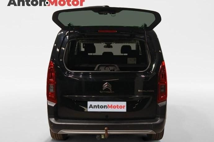 Usado Citroën Berlingo Business Class 102 CV (75 kW) 2023 Negro Monovolumen