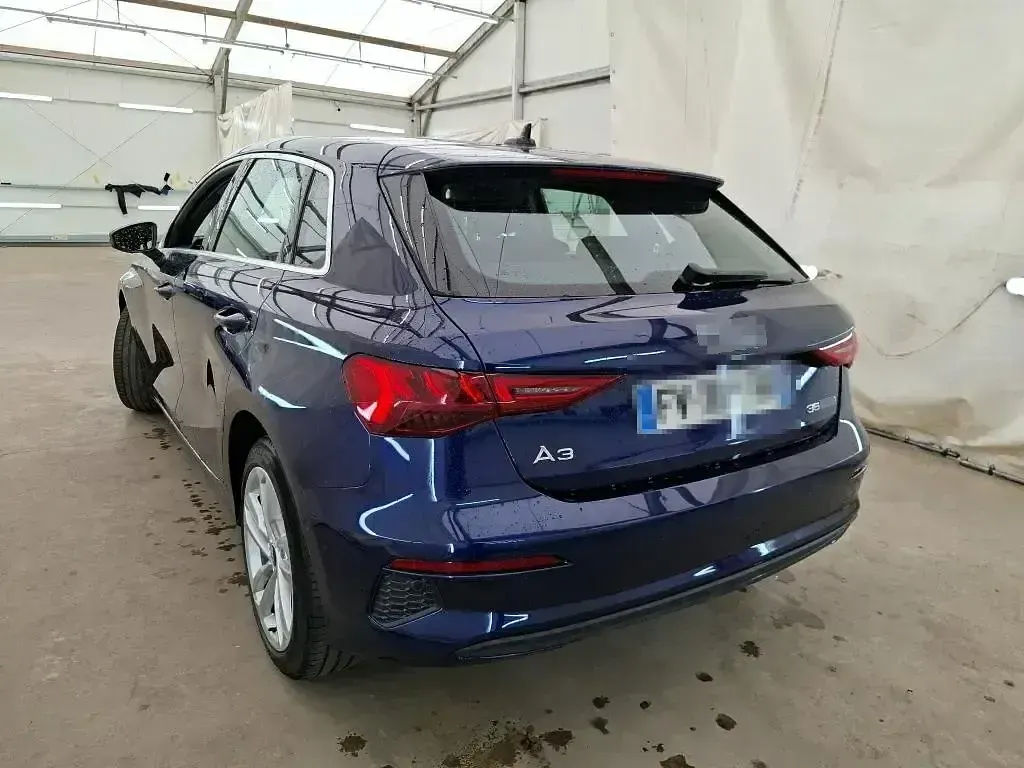 Usado Audi A3 Design 150 CV (110 kW) 2021 Azul Berlina