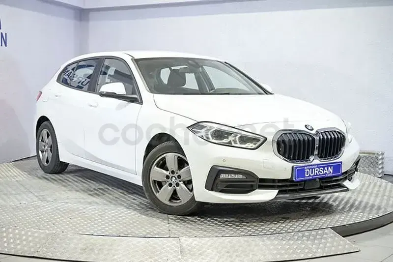 Usado BMW 118 Comfort Edition 150 CV (110 kW) 2021 Blanco Utilitario