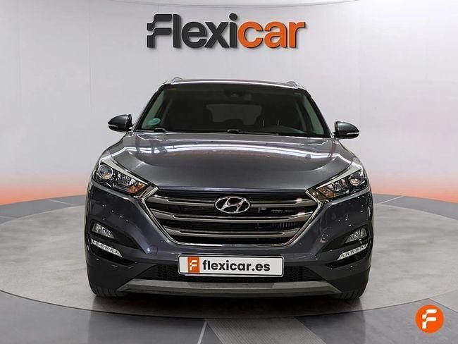 Usado Hyundai Tucson Style 141 CV (103 kW) 2016 Gris SUV